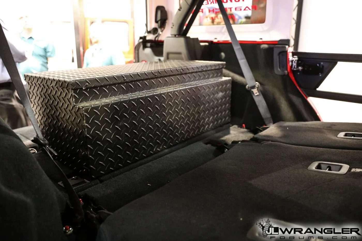 Jeep Wrangler JL Dee Zee JL Wrangler Products & Build [SEMA 2018 - JLWF Coverage] Dee-Zee-JL-Wrangler-SEMA-2018-13