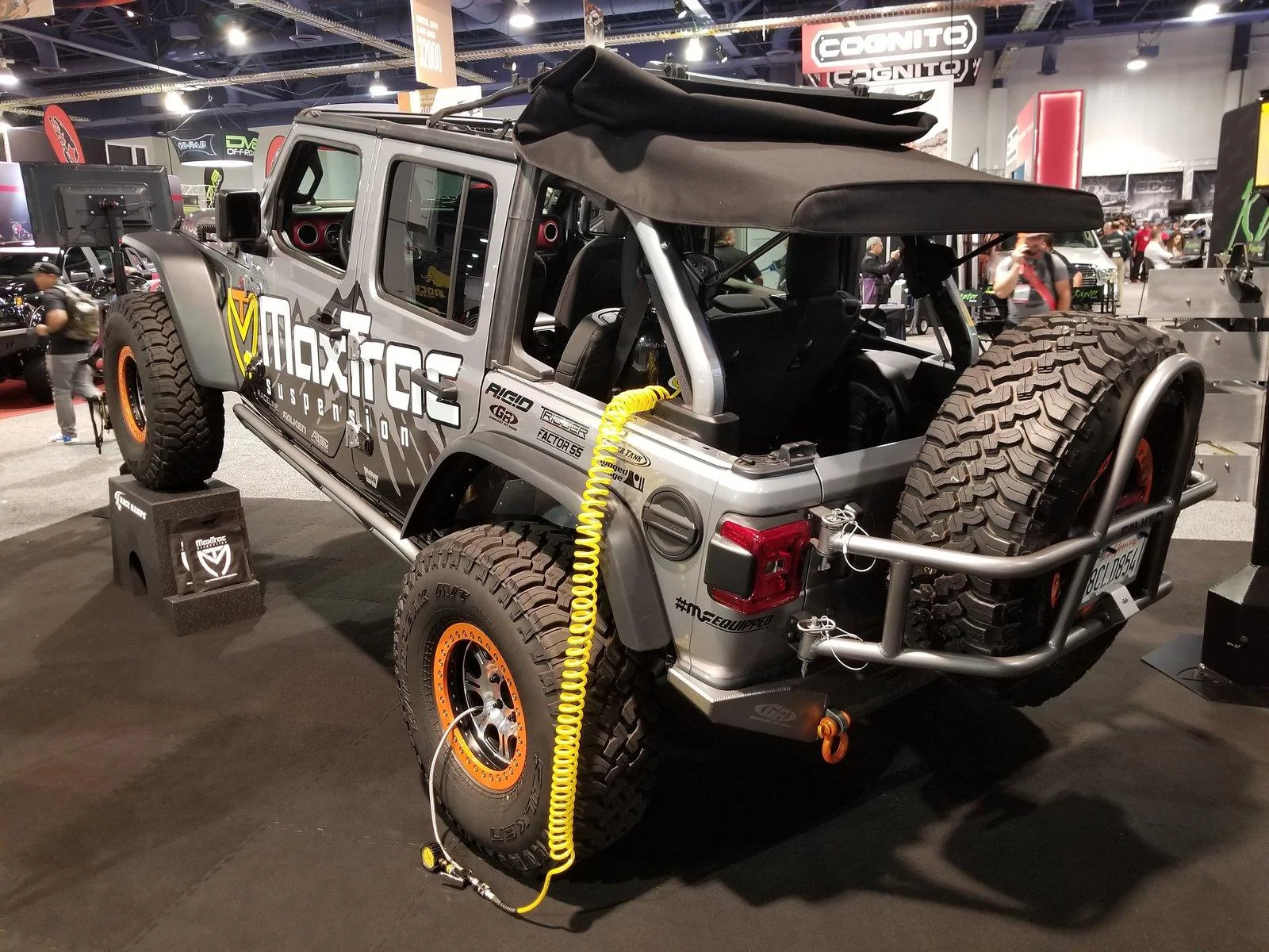Jeep Wrangler JL SEMA photo thread. 20181030_150135