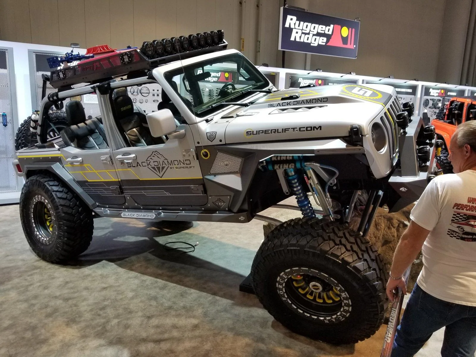 Jeep Wrangler JL SEMA photo thread. 20181030_143036