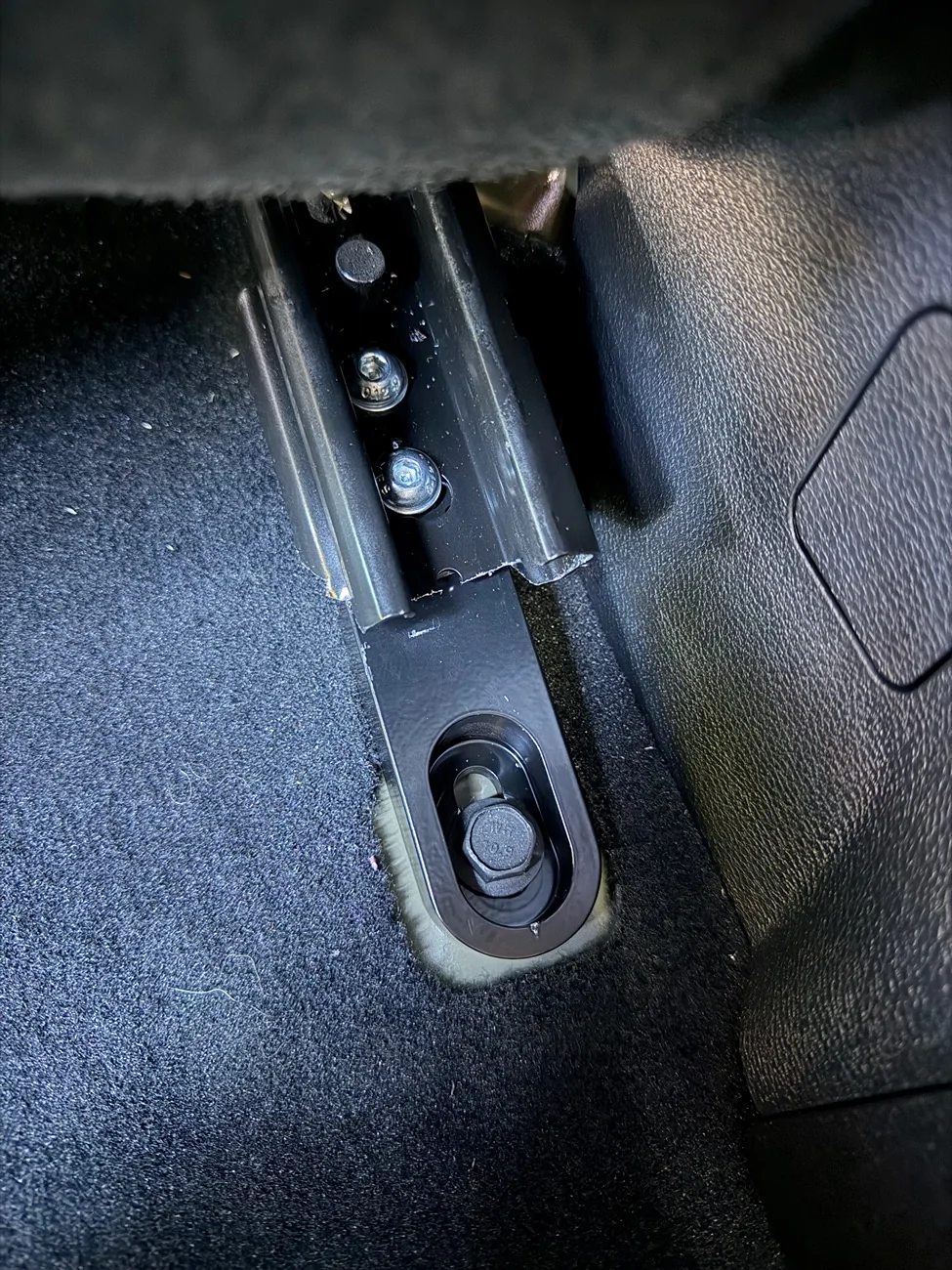 Jeep Wrangler JL DesertDoesIt Seat Slammers + Seat Jackers installed in 2025 JLU Sport S IMG_2427