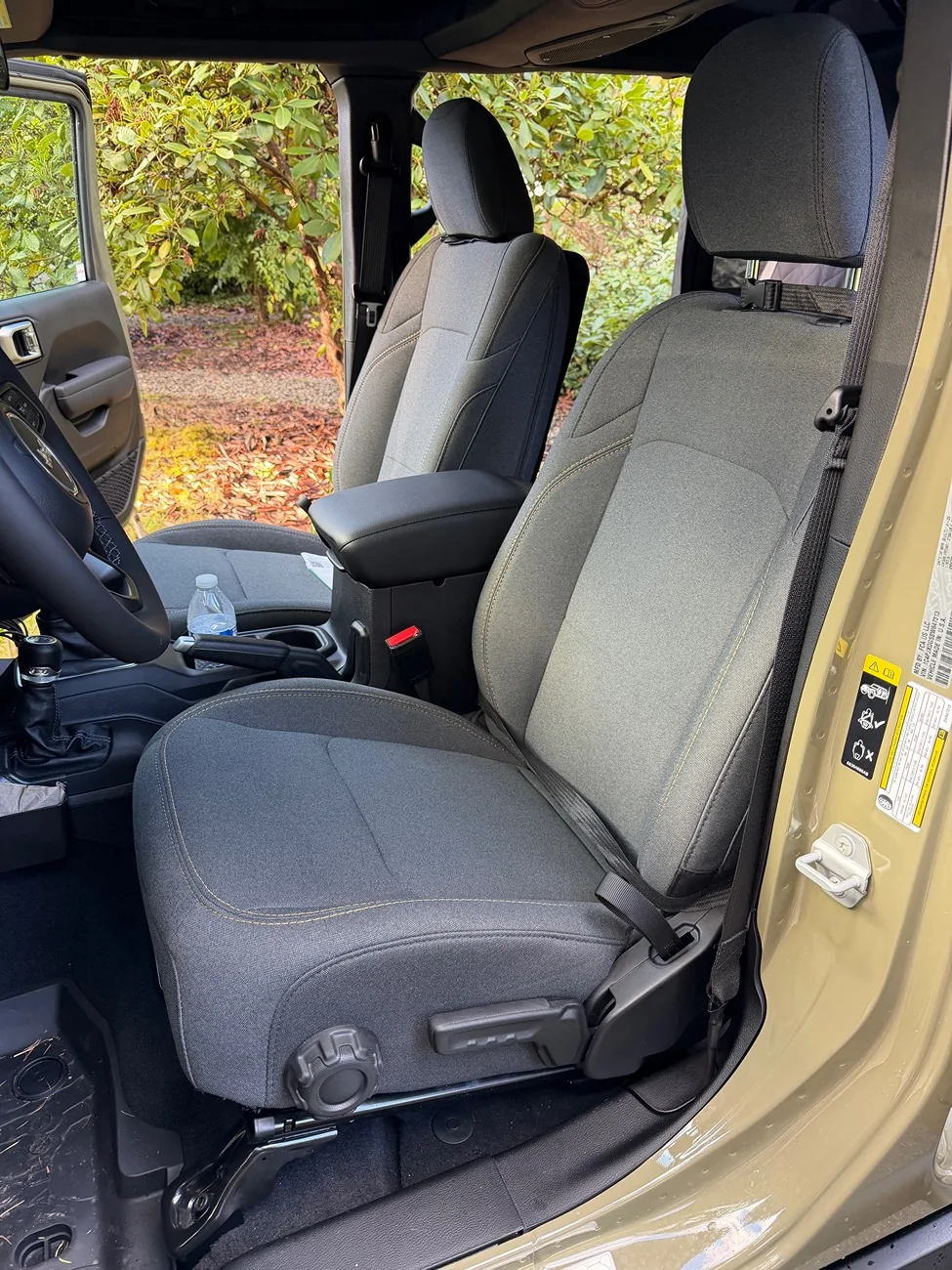 Jeep Wrangler JL DesertDoesIt Seat Slammers + Seat Jackers installed in 2025 JLU Sport S IMG_2428