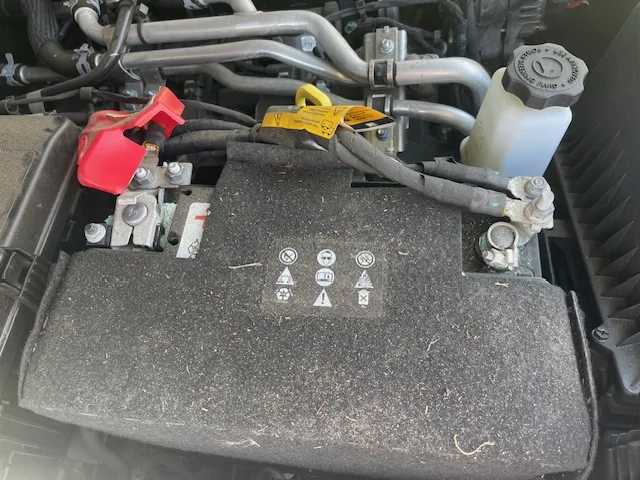 Jeep Wrangler JL AUX battery? image0