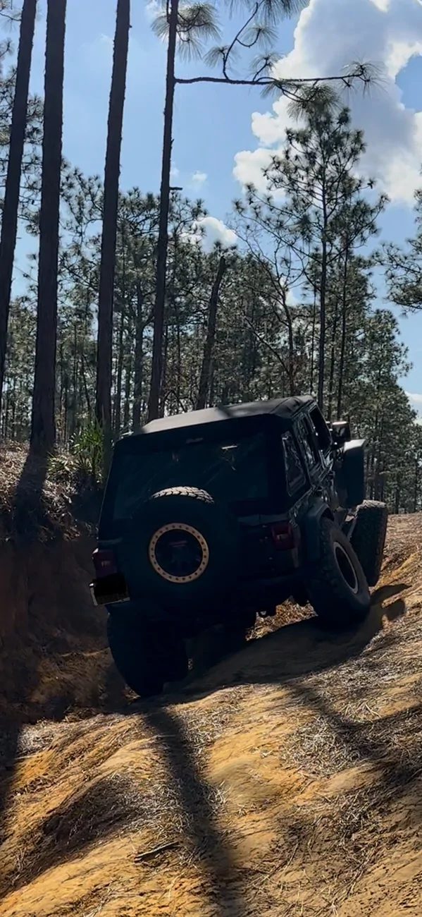 Jeep Wrangler JL Crystal Rubi build… IMG_1093