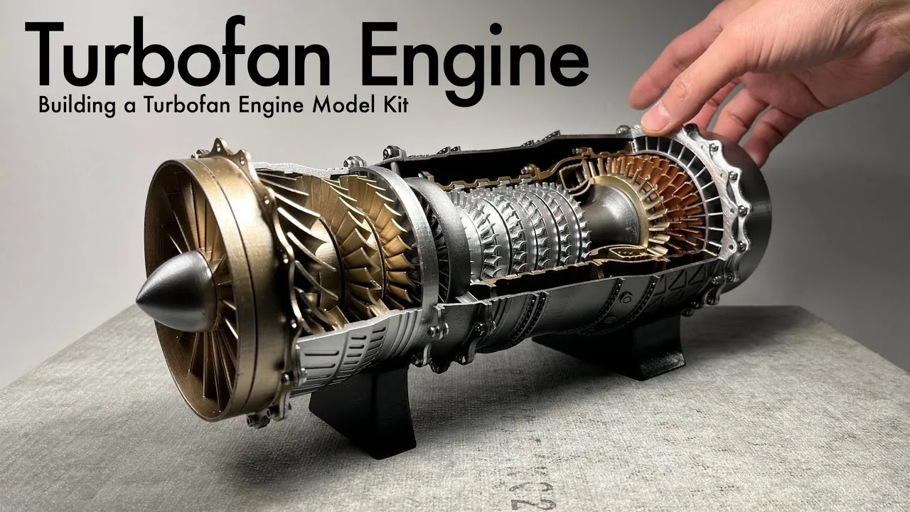Jeep Wrangler JL Miniature V8 engine BA73BC19-E76B-44D1-A9F3-1241E029B371