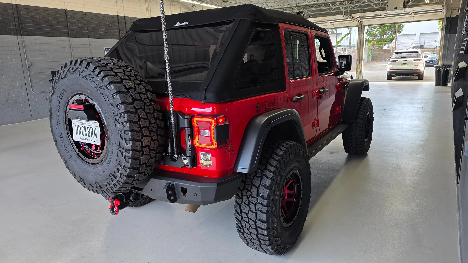 Jeep Wrangler JL Midland MXT275 GMRS Radio - clean install DIY on 2025 4 door Rubicon 20250917_165331