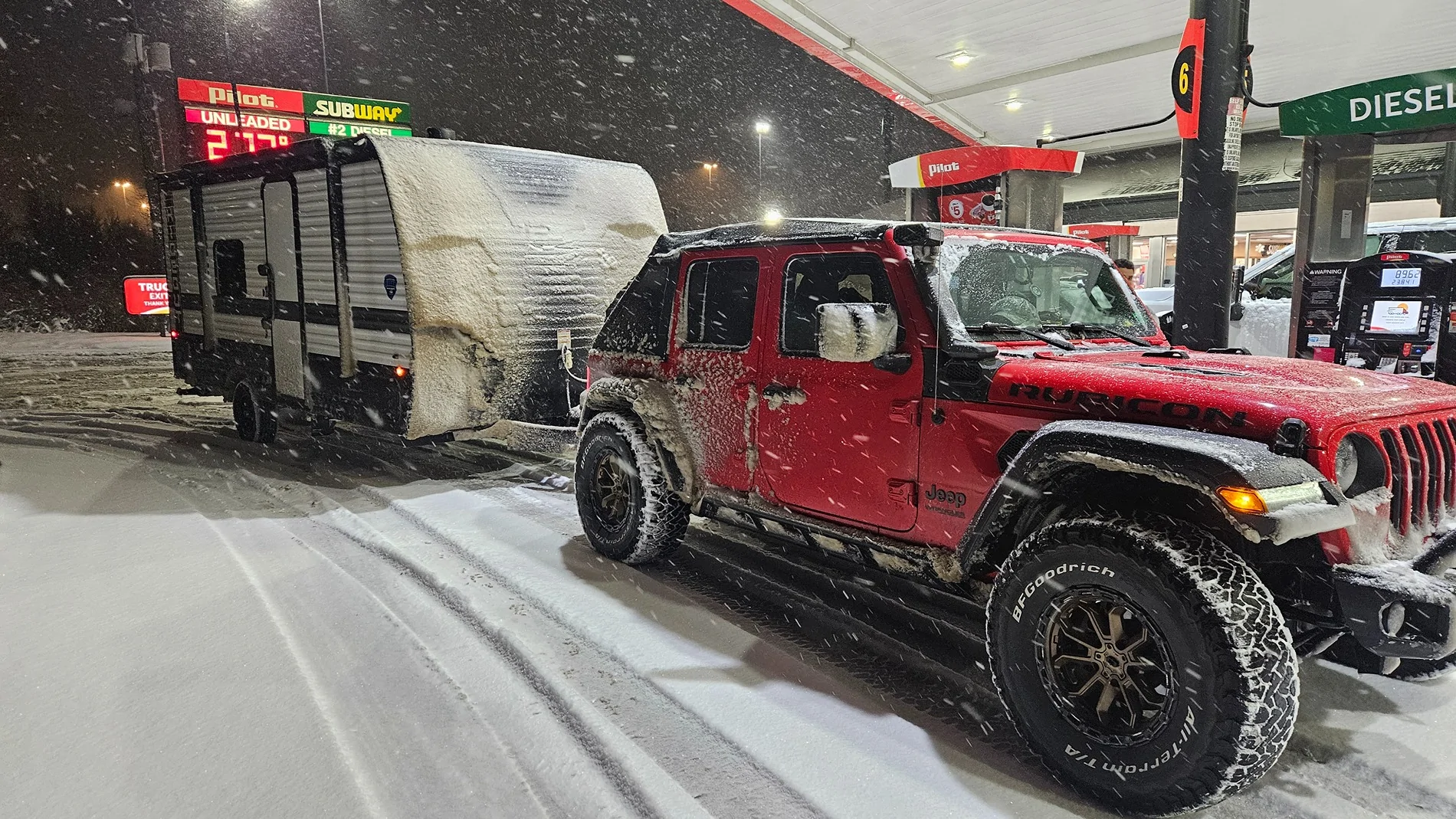 Jeep Wrangler JL Mother Nature hates me.. 20251213_225156