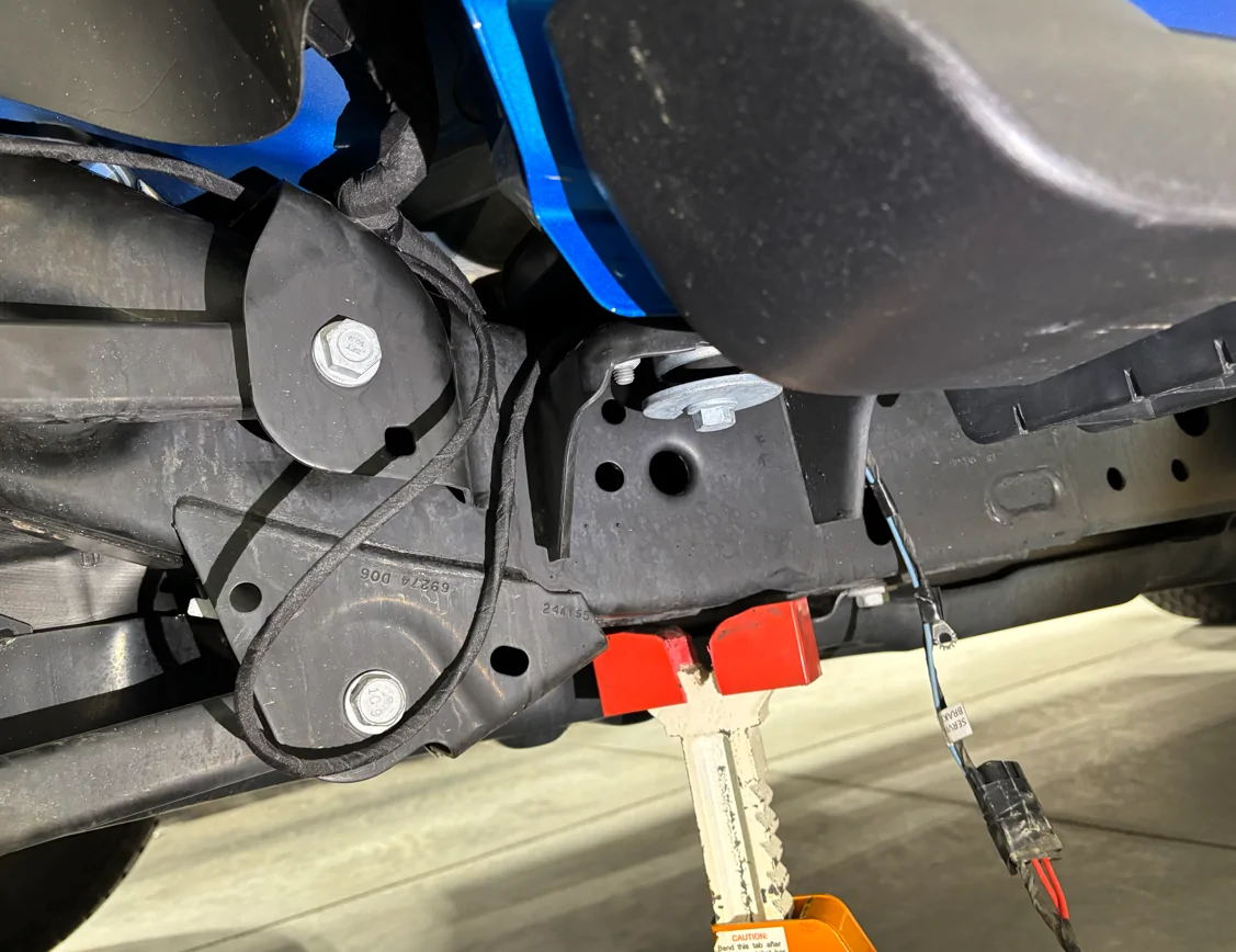 Jeep Wrangler JL Mopar Tow Hitch & Trailer Wiring Install (DIY how-to writeup) 1766948059044-3r