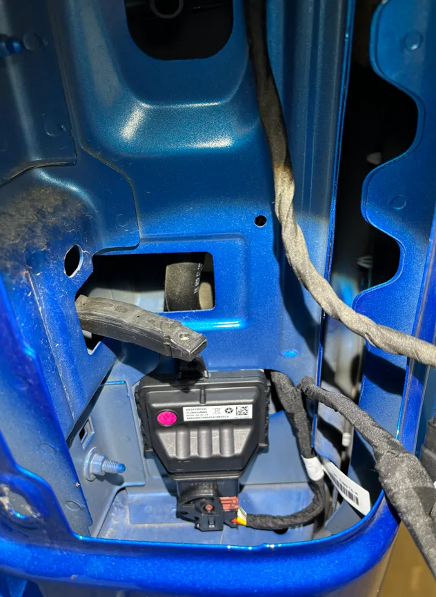 Jeep Wrangler JL Mopar Tow Hitch & Trailer Wiring Install (DIY how-to writeup) 1766949022954-15