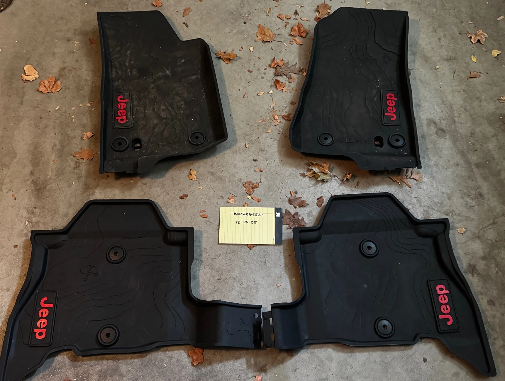 Jeep Wrangler JL 4XE Mopar Jeep Mats IMG_2900