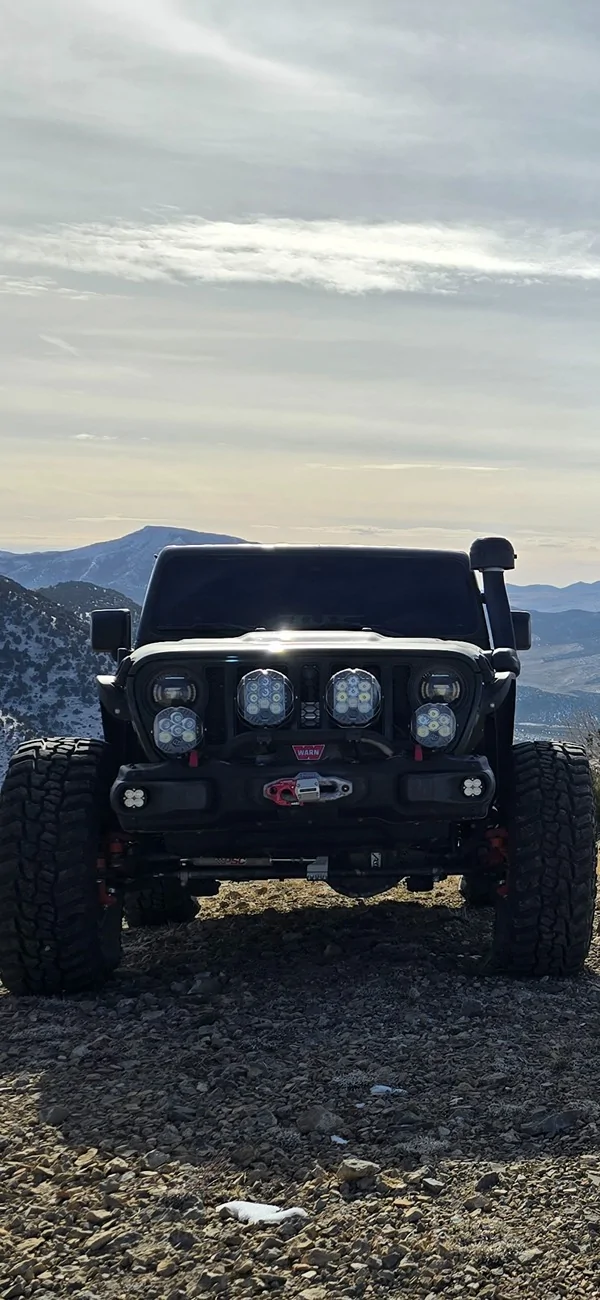 Jeep Wrangler JL lighting set up 1000027346