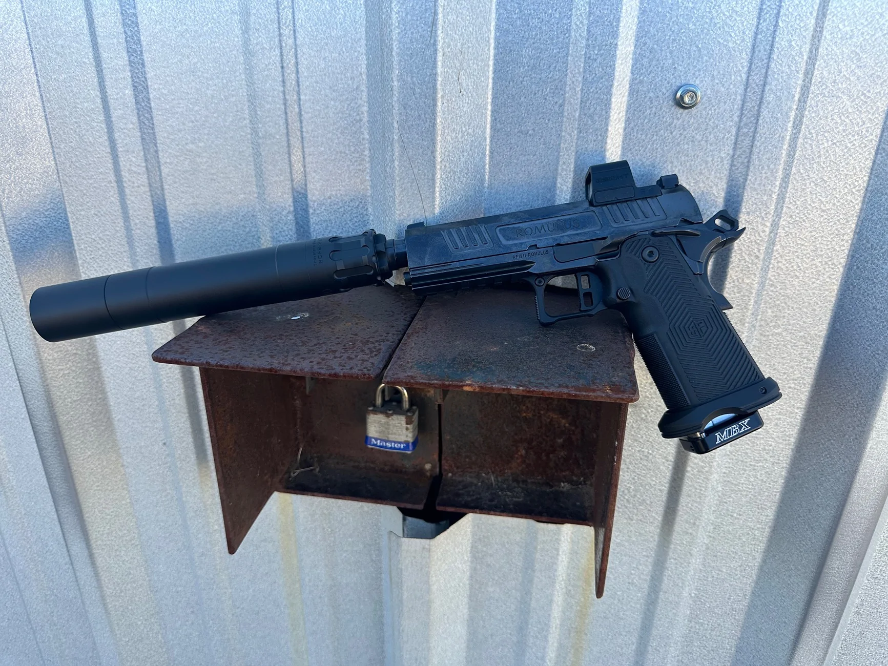 Jeep Wrangler JL Firearm and knife collectors IMG_3249