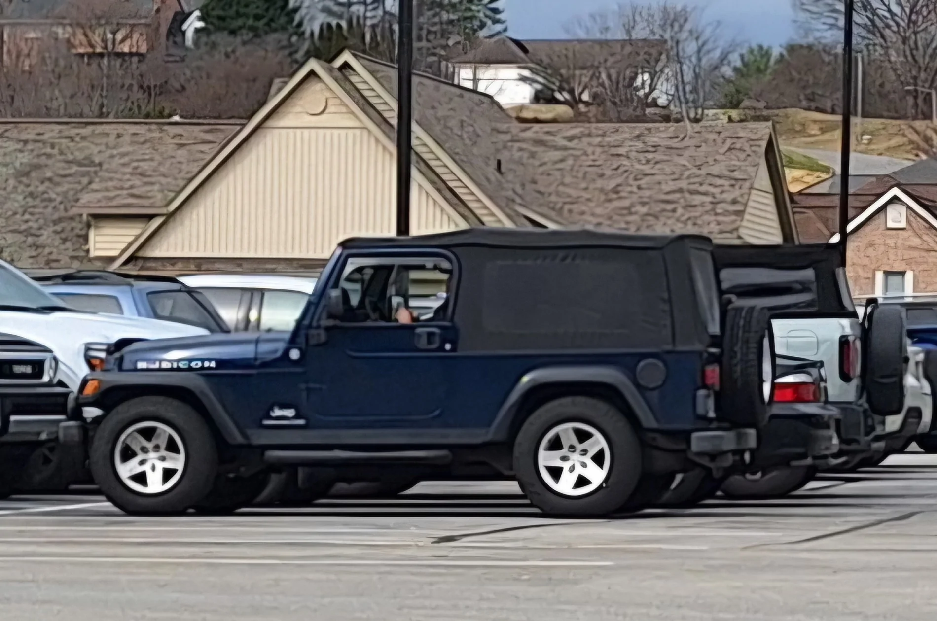 Jeep Wrangler JL What is this and why does it look "weird" 20260109_114915