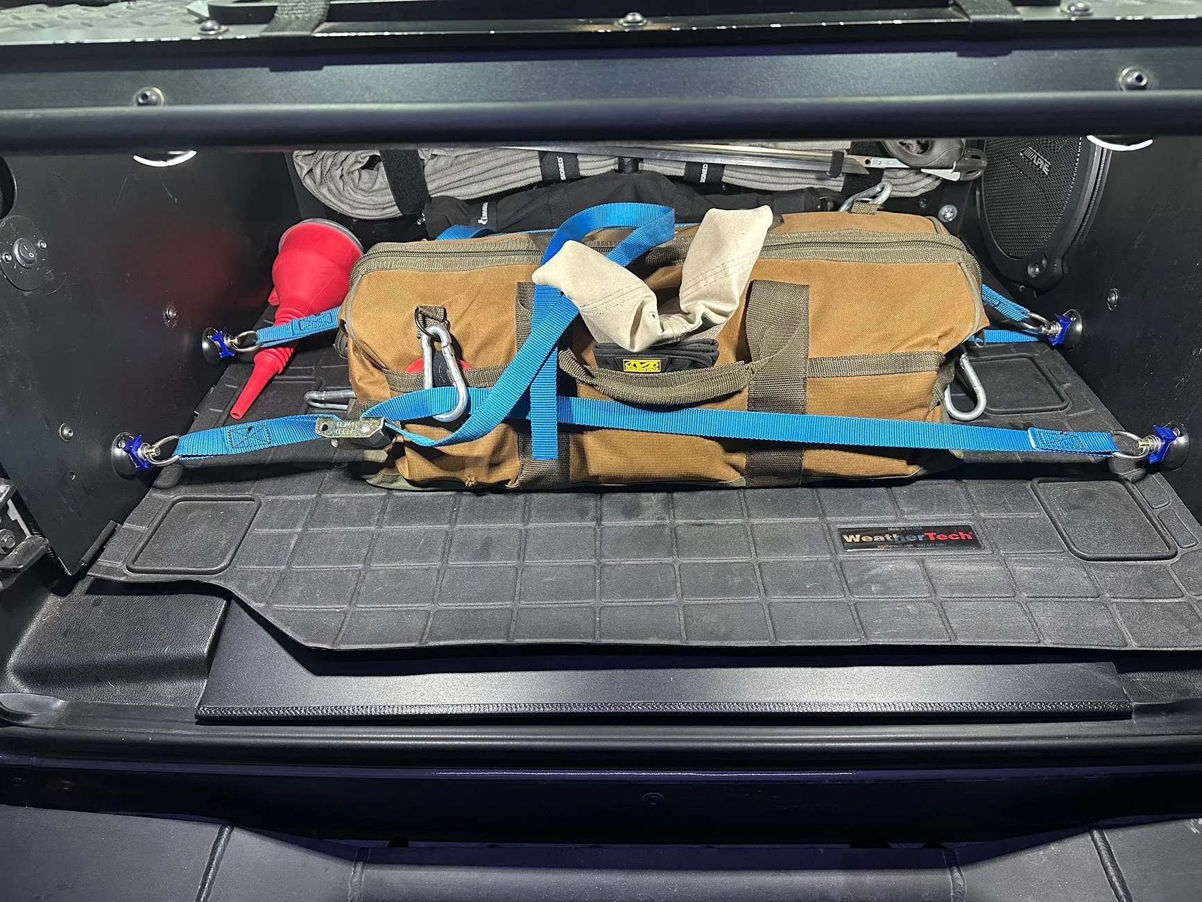 Jeep Wrangler JL Show us your Jeep's rear storage setups IMG_1716