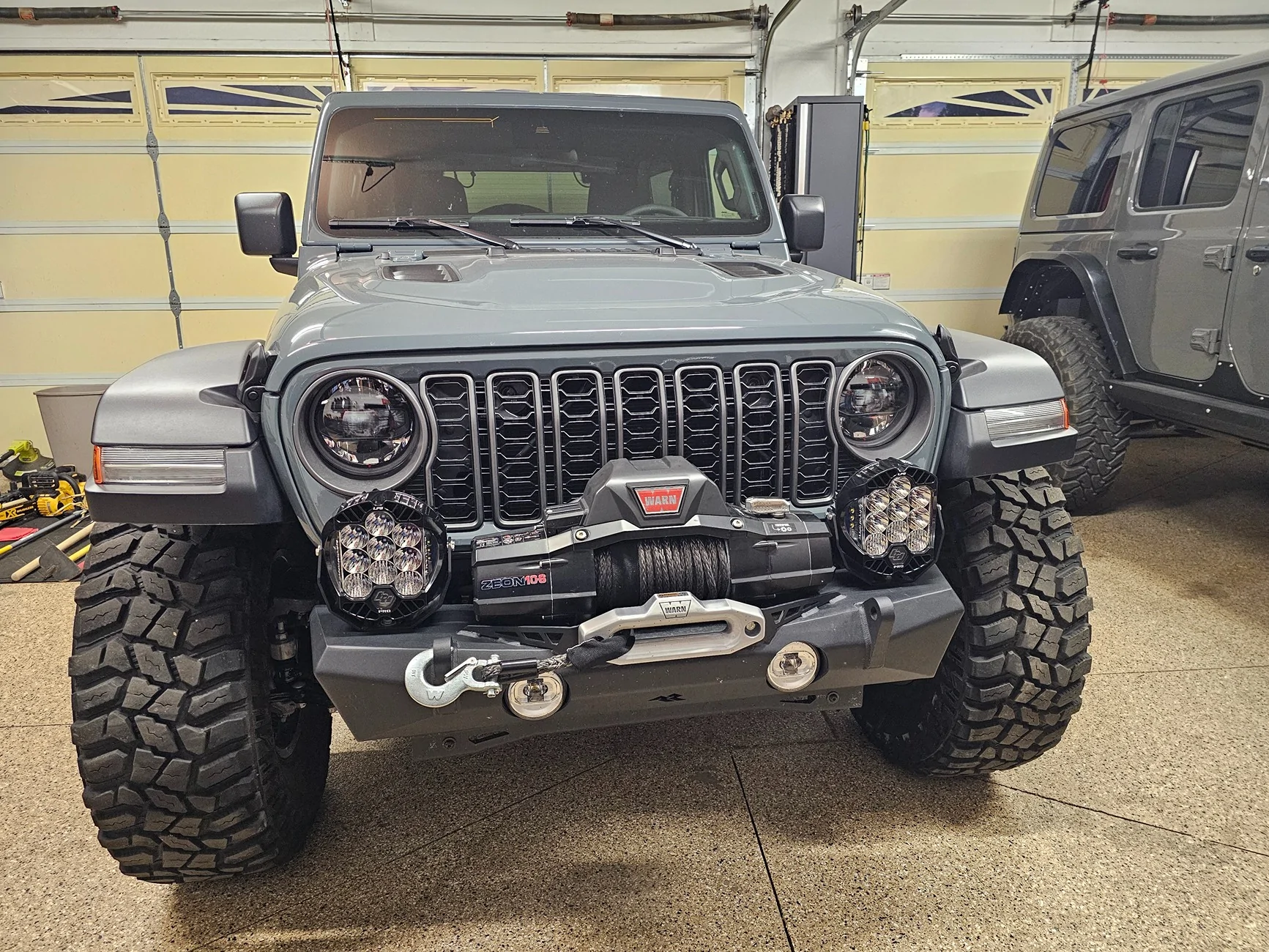 Jeep Wrangler JL Let me see your front bumper. 2-Dr LP9s