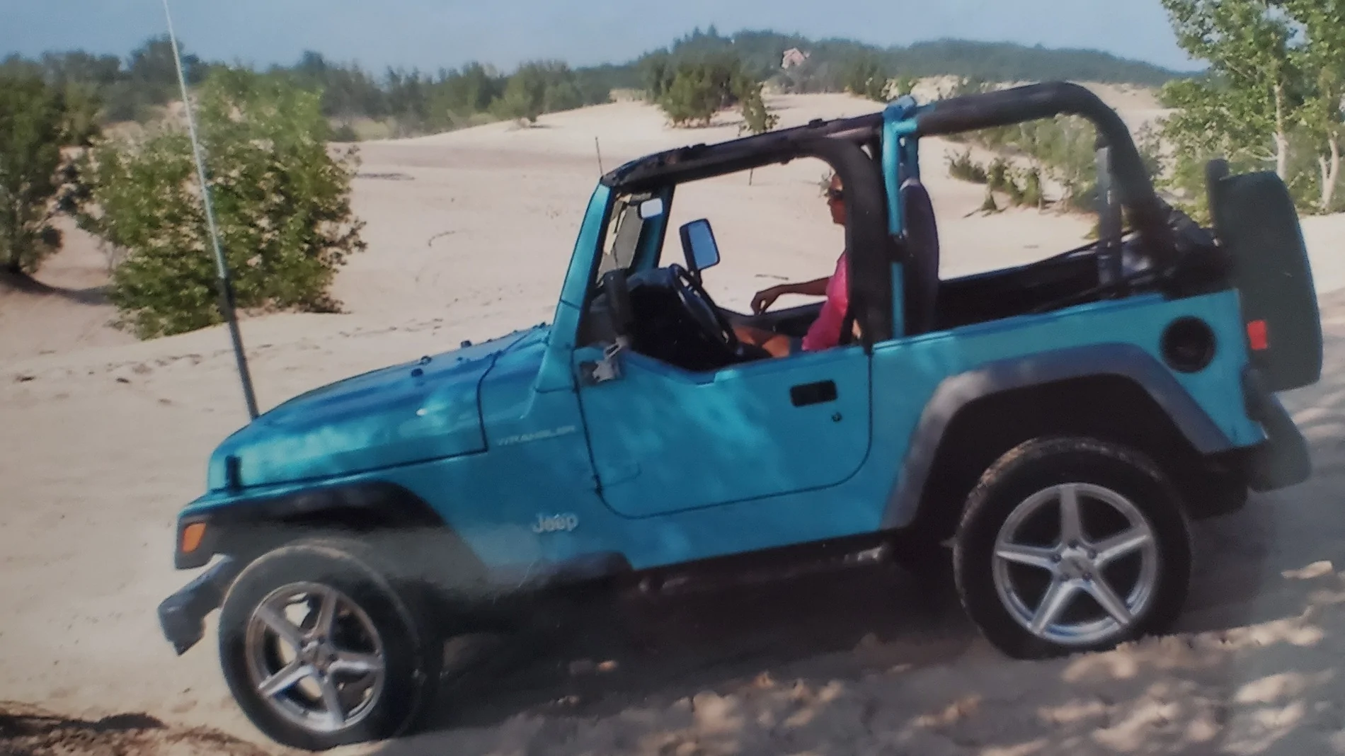 Jeep Wrangler JL TJ vs JL conversation. 20240503_144450