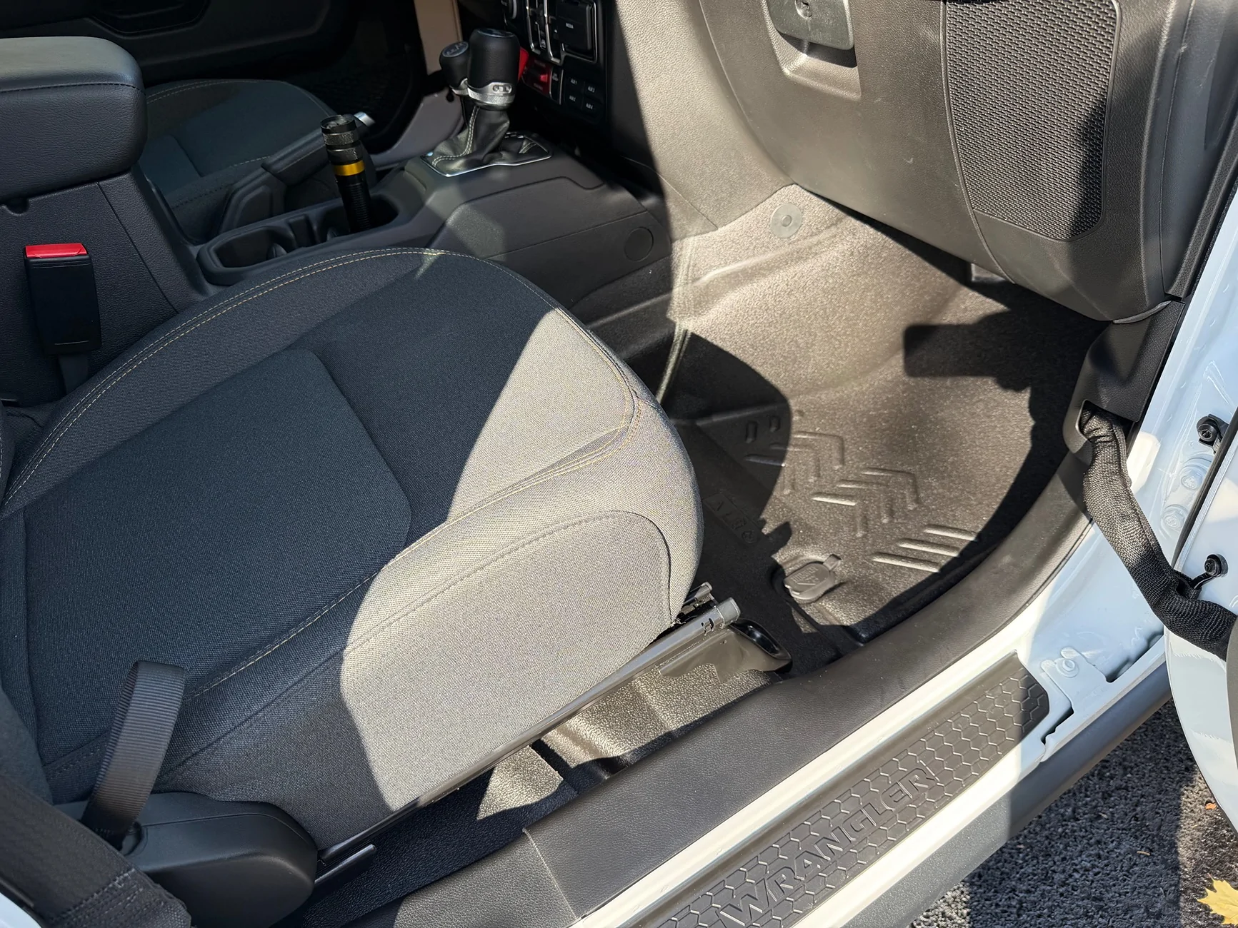 Jeep Wrangler JL JL floor mats, what are you using? IMG_1631