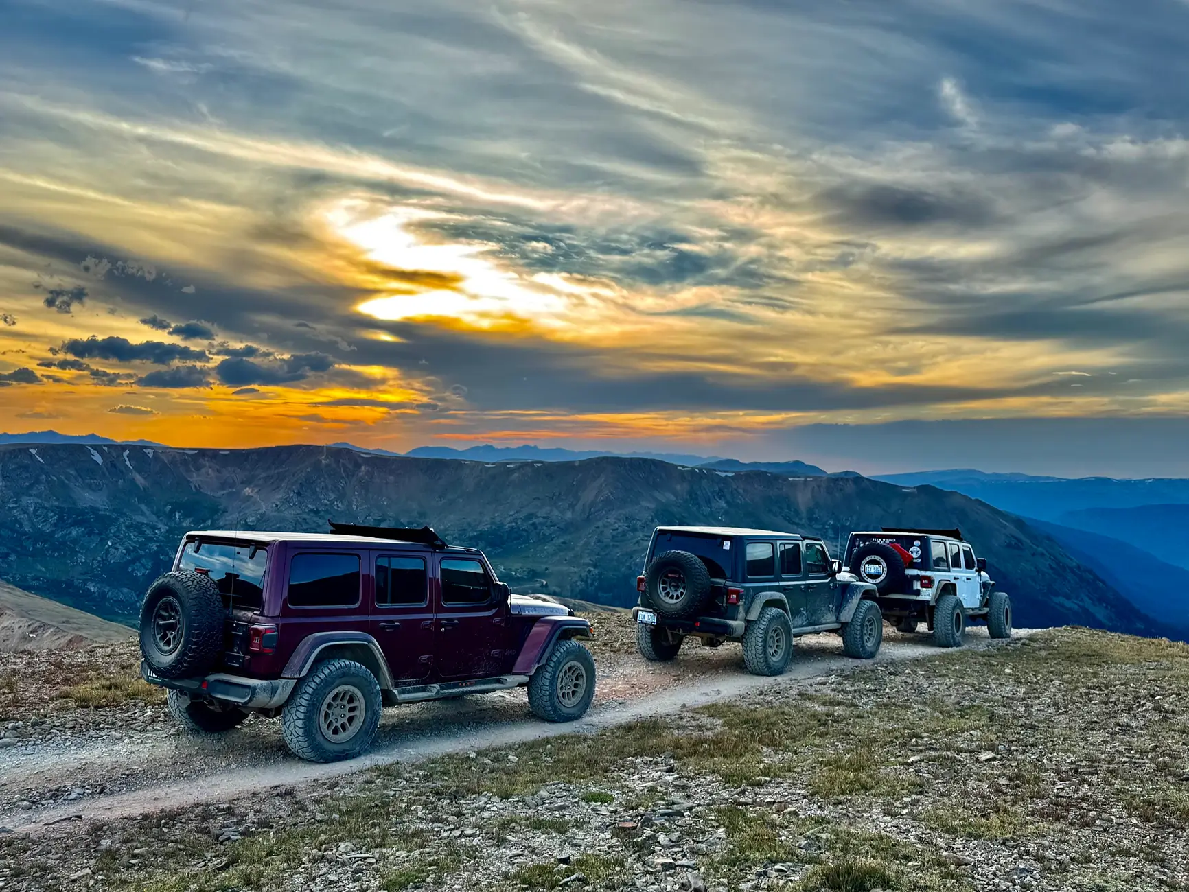 Jeep Wrangler JL Golden Sunshine and Shined Jeep Pics - Share Yours 1768918115407-ev