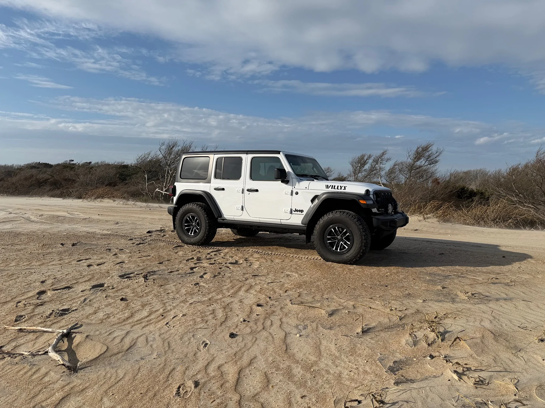 Jeep Wrangler JL Golden Sunshine and Shined Jeep Pics - Share Yours IMG_1757