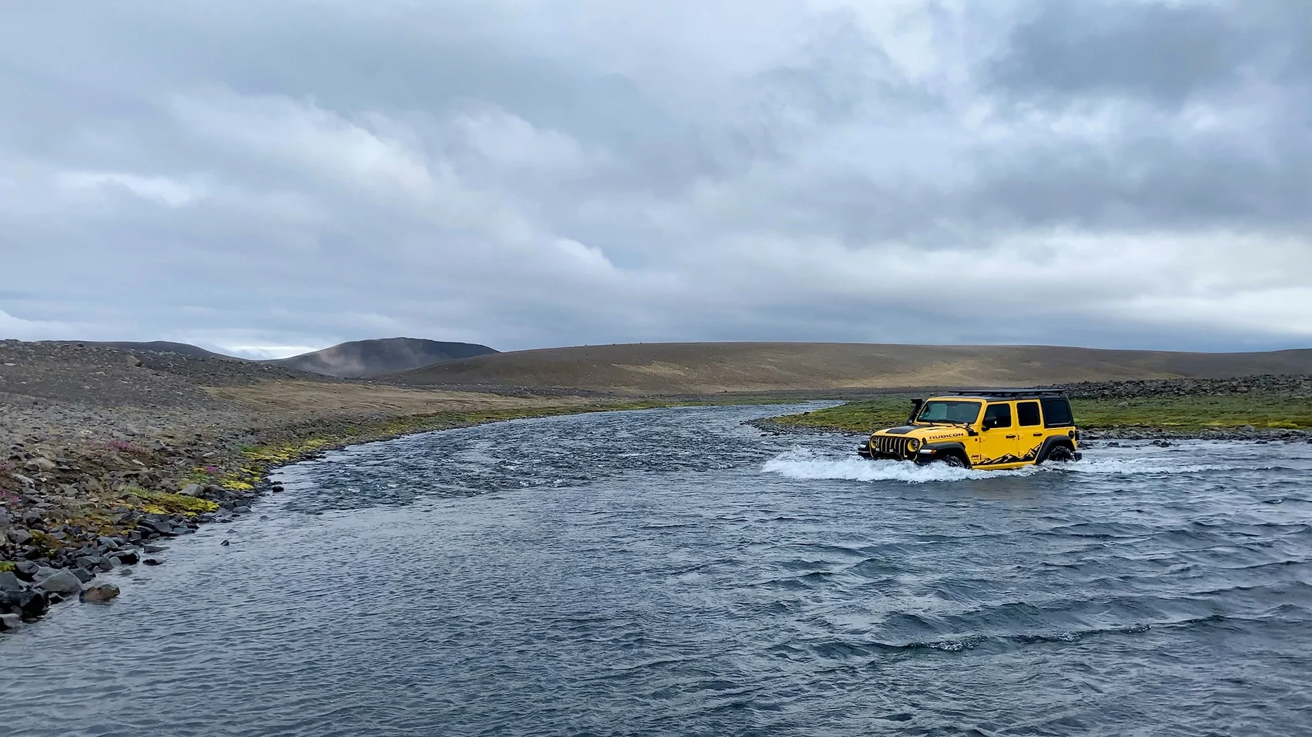 Jeep Wrangler JL Iceland in Winter With Hella JLU 10