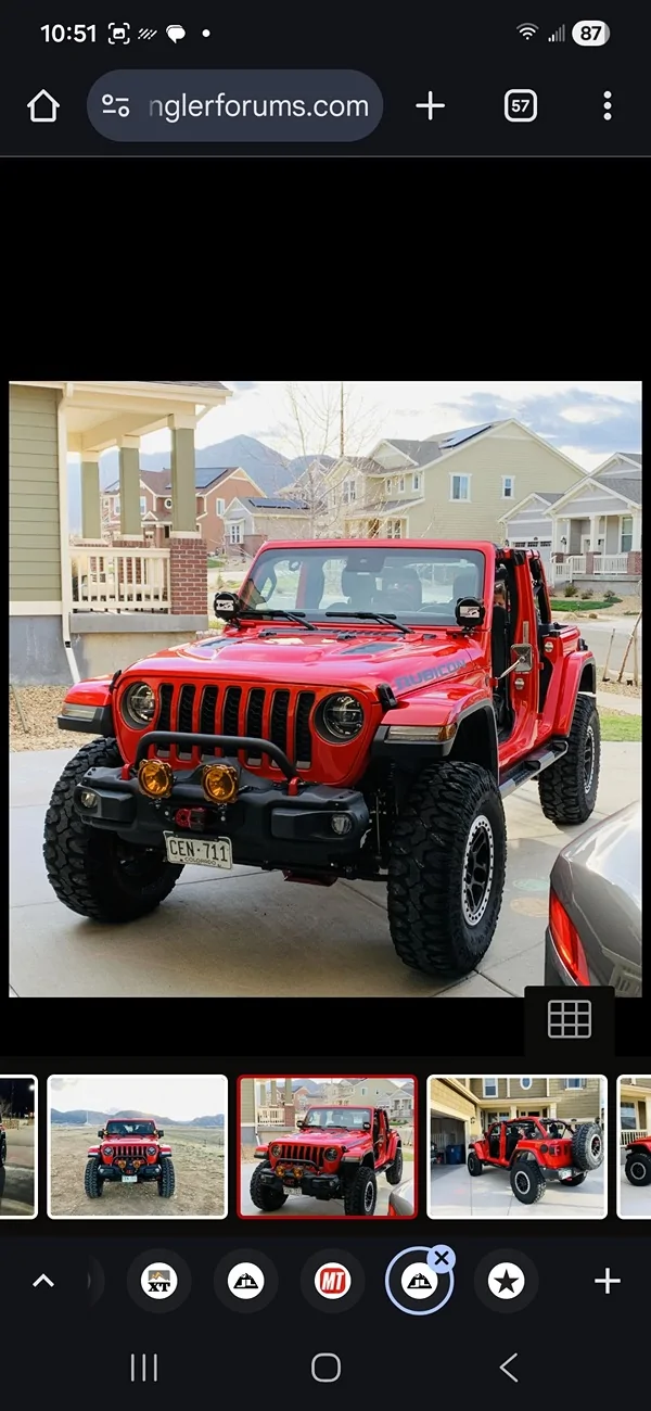 Jeep Wrangler JL Mopar vs LOD Front Bumper Screenshot_20251231_225107_Chrom