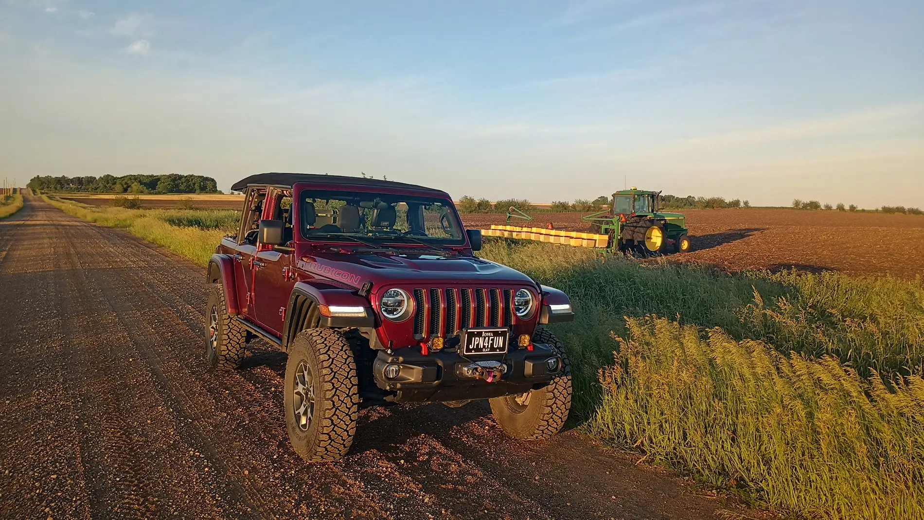 Jeep Wrangler JL Mopar vs LOD Front Bumper 1769032102028-kz