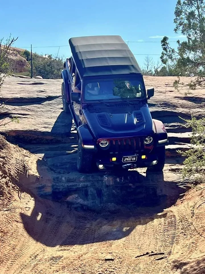 Jeep Wrangler JL Let me see your front bumper. 1769036045836-jm