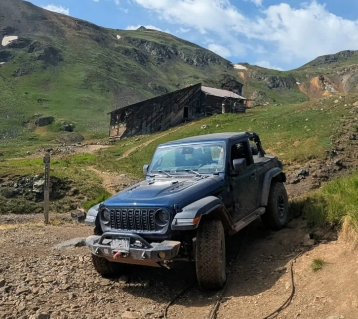 Jeep Wrangler JL Mopar vs LOD Front Bumper Screenshot 2026-01-22 072740