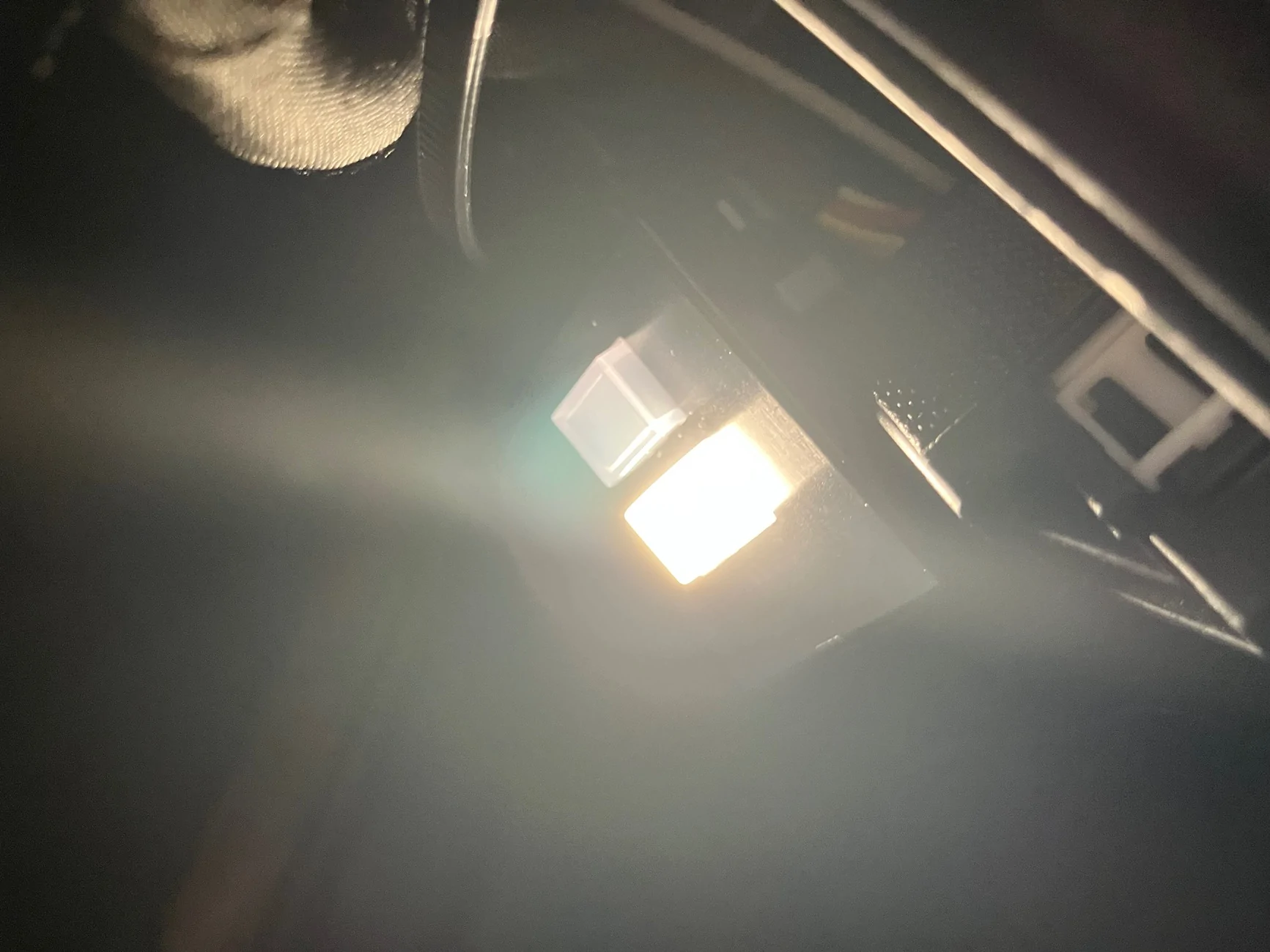 Jeep Wrangler JL Drivers side courtesy light IMG_6081