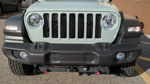 Jeep Wrangler JL What is This Between the Front Tires? earl