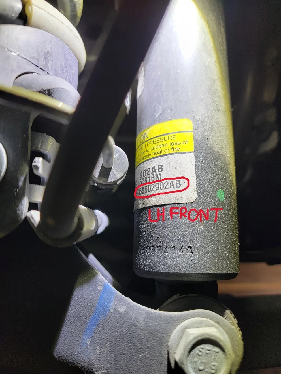 Jeep Wrangler JL Front and Rear Shocks in Wrong Position? 20260127_073801