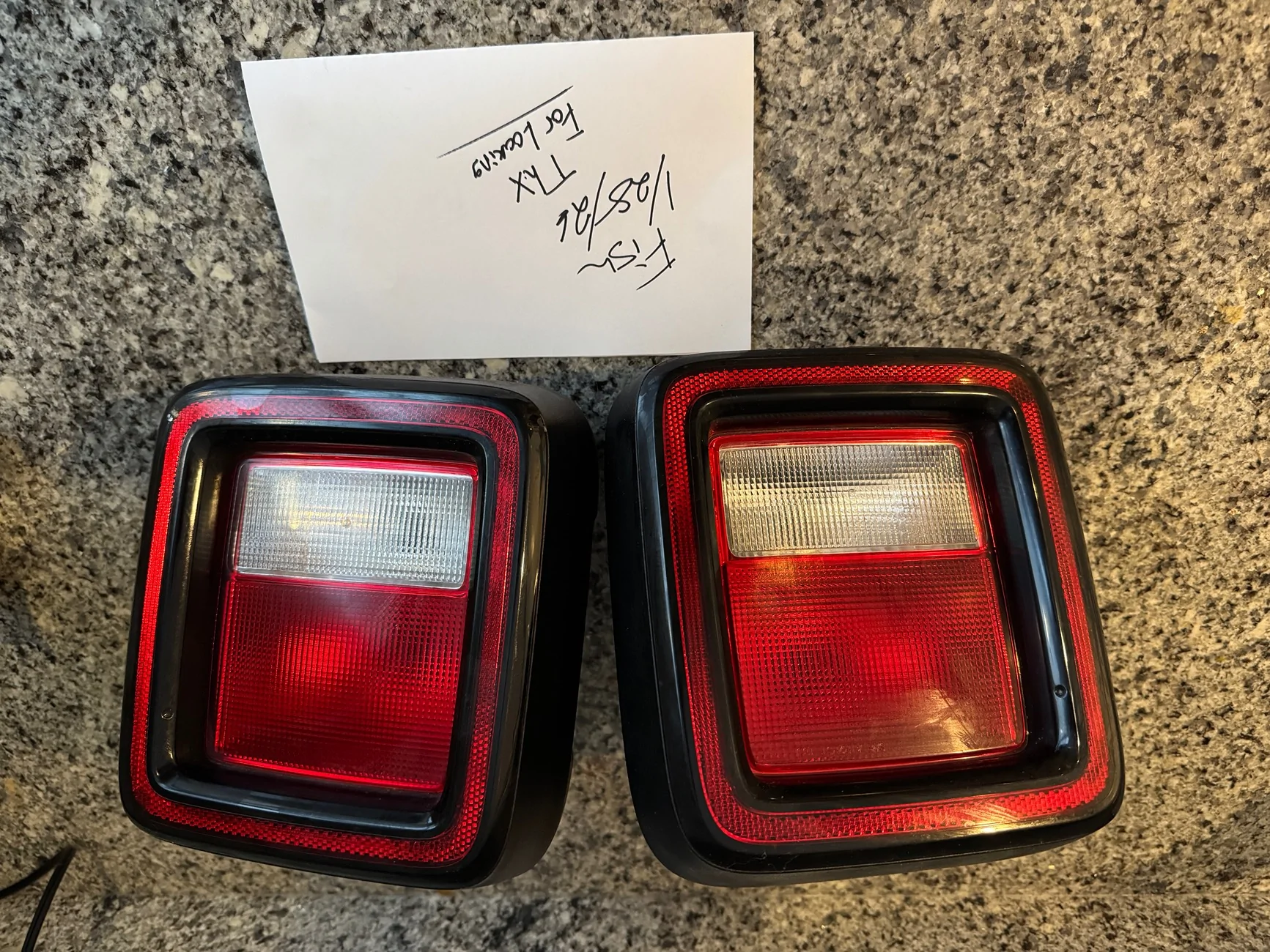 Jeep Wrangler JL Factory Taillights 2 sets IMG_0615