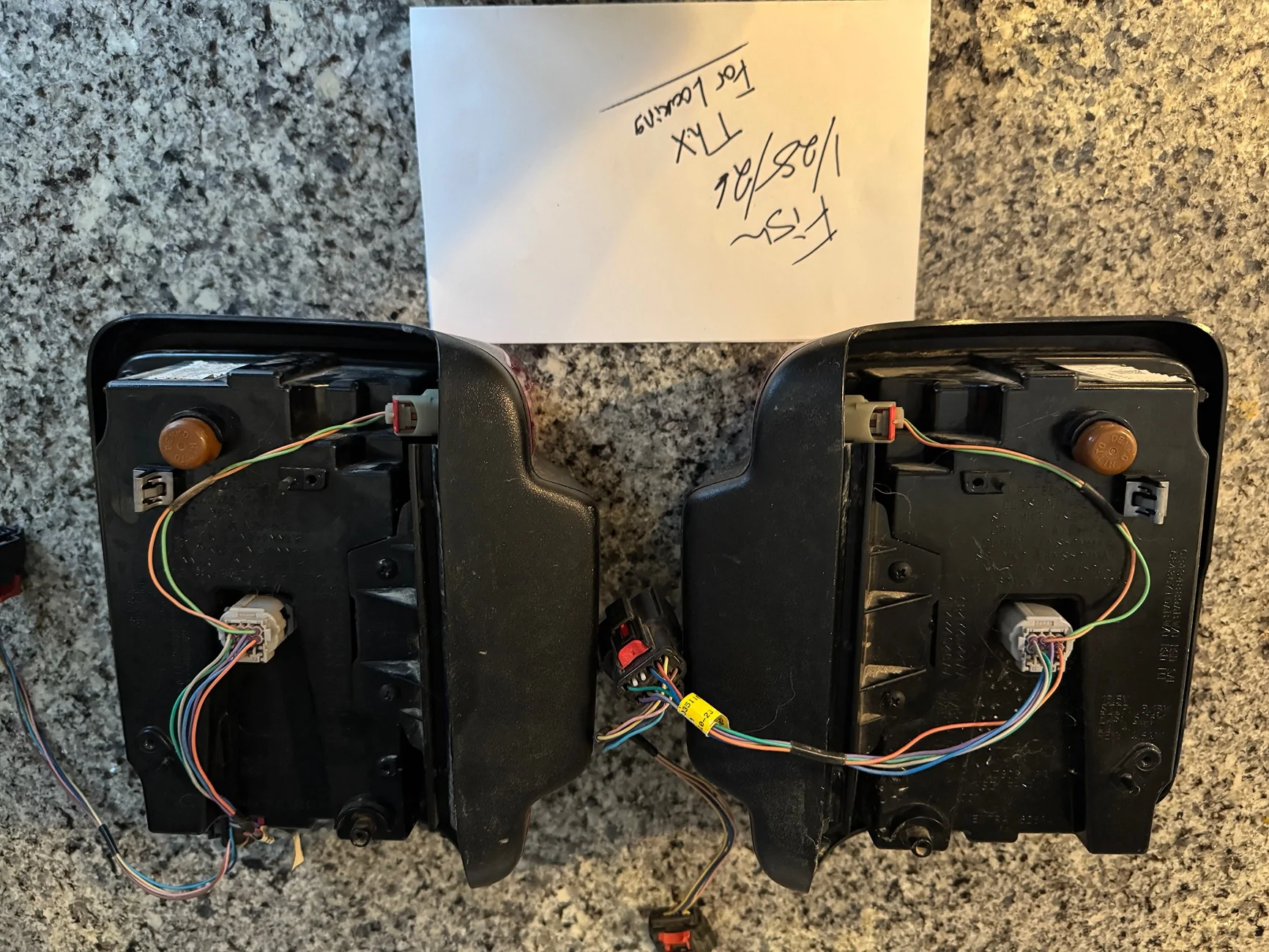 Jeep Wrangler JL Factory Taillights 2 sets IMG_0617