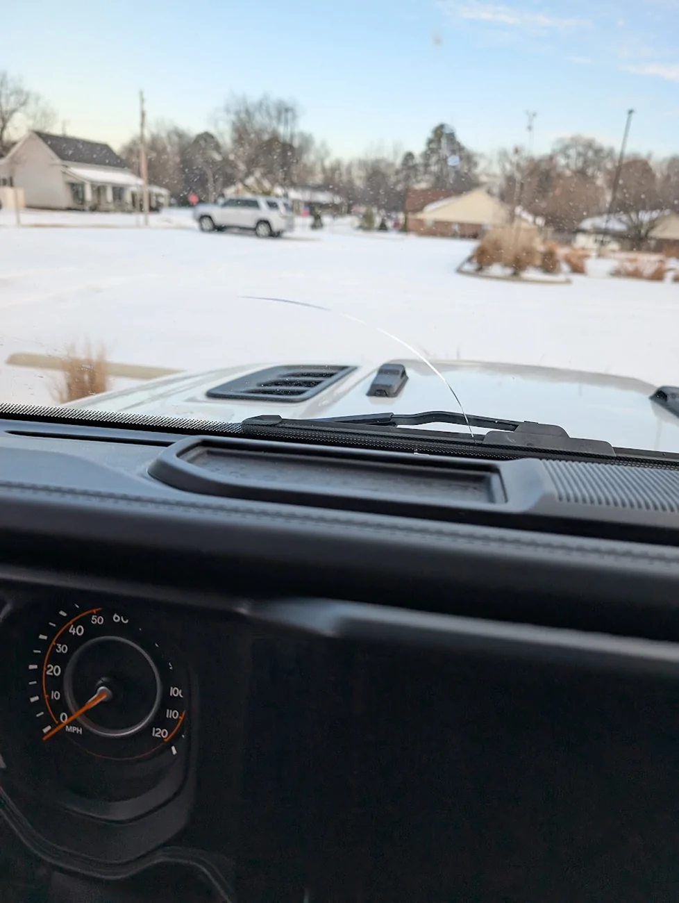 Jeep Wrangler JL Windshield Cracked While Driving 1769698601471-wn