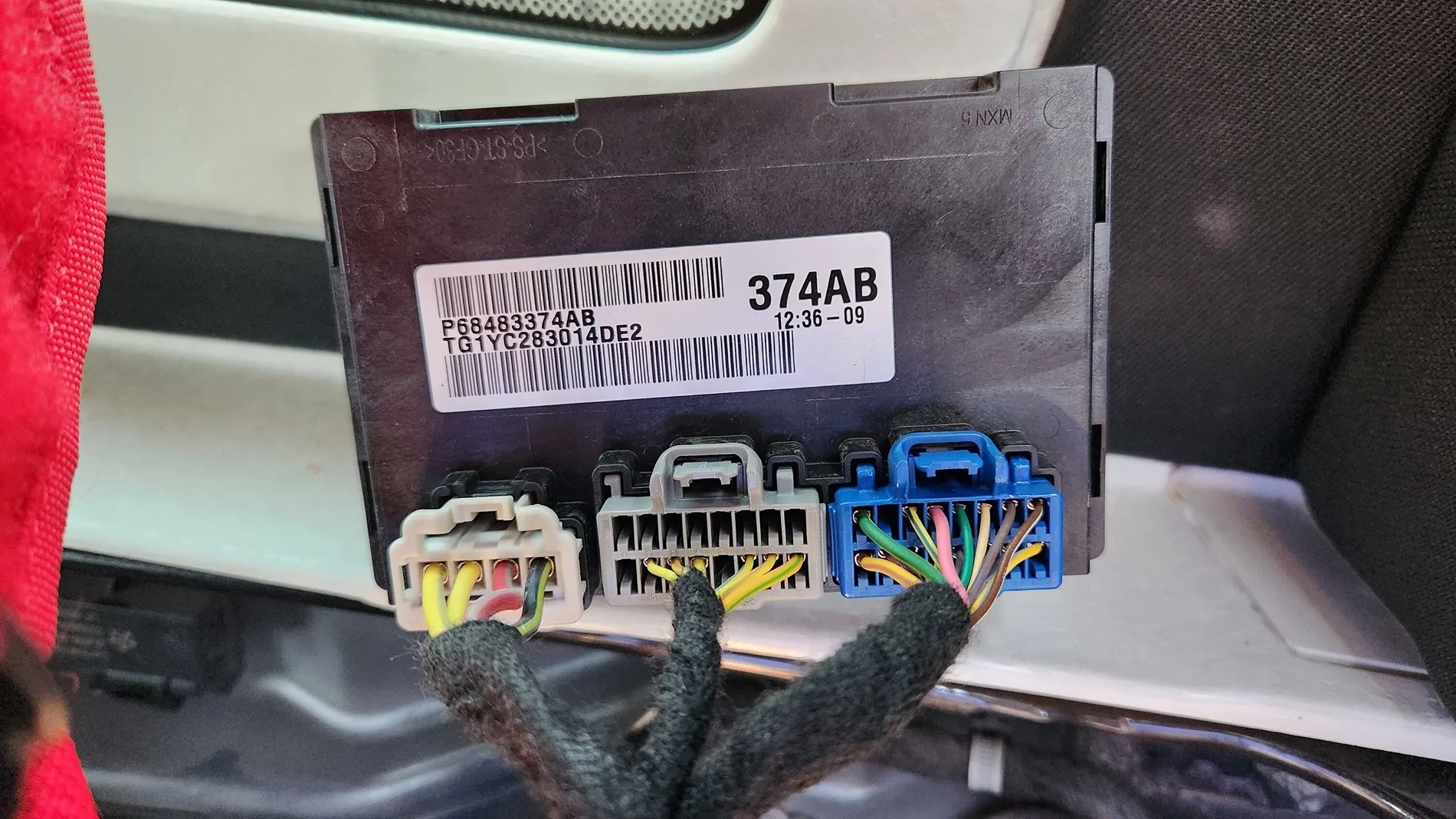 Jeep Wrangler JL Tccm module location? IMG_0214