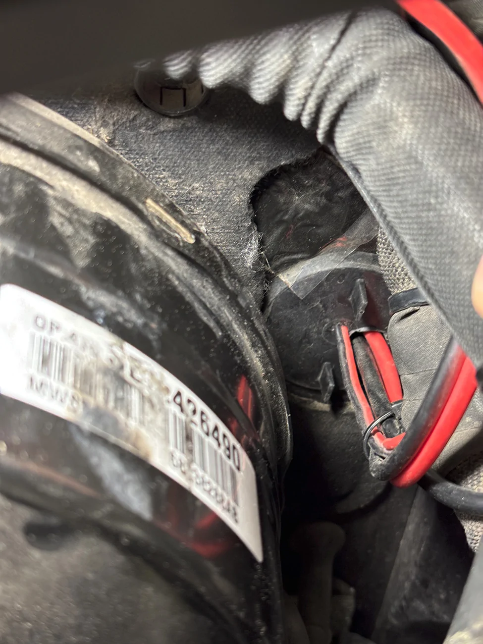 Jeep Wrangler JL drivers side firewall penetration pictures please IMG_8148