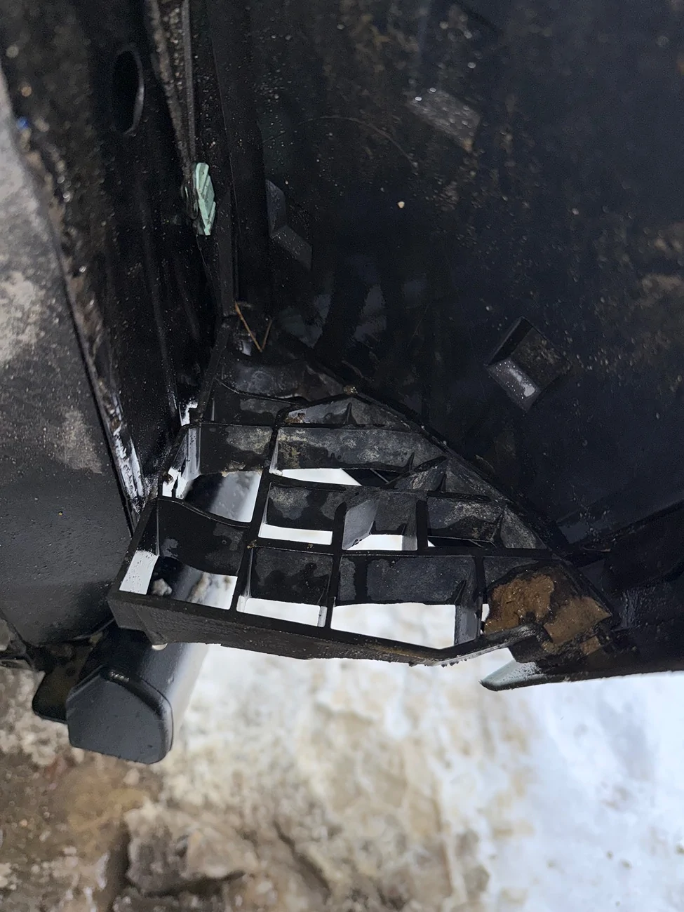 Jeep Wrangler JL Fender Flare Part Broken IMG_8969
