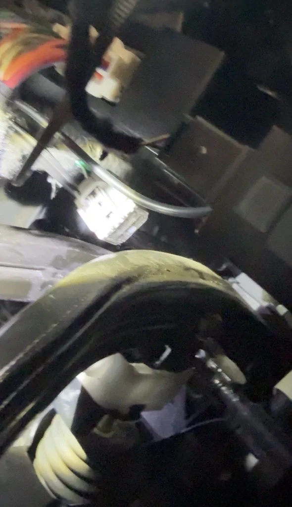 Jeep Wrangler JL Help identify unplugged connector Image (1)