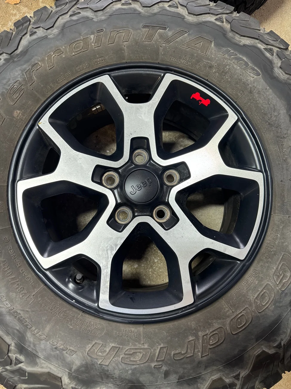 Jeep Wrangler JL 2022 OEM Rubicon Wheels IMG_8124