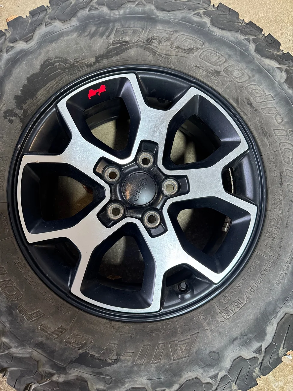 Jeep Wrangler JL 2022 OEM Rubicon Wheels IMG_8125