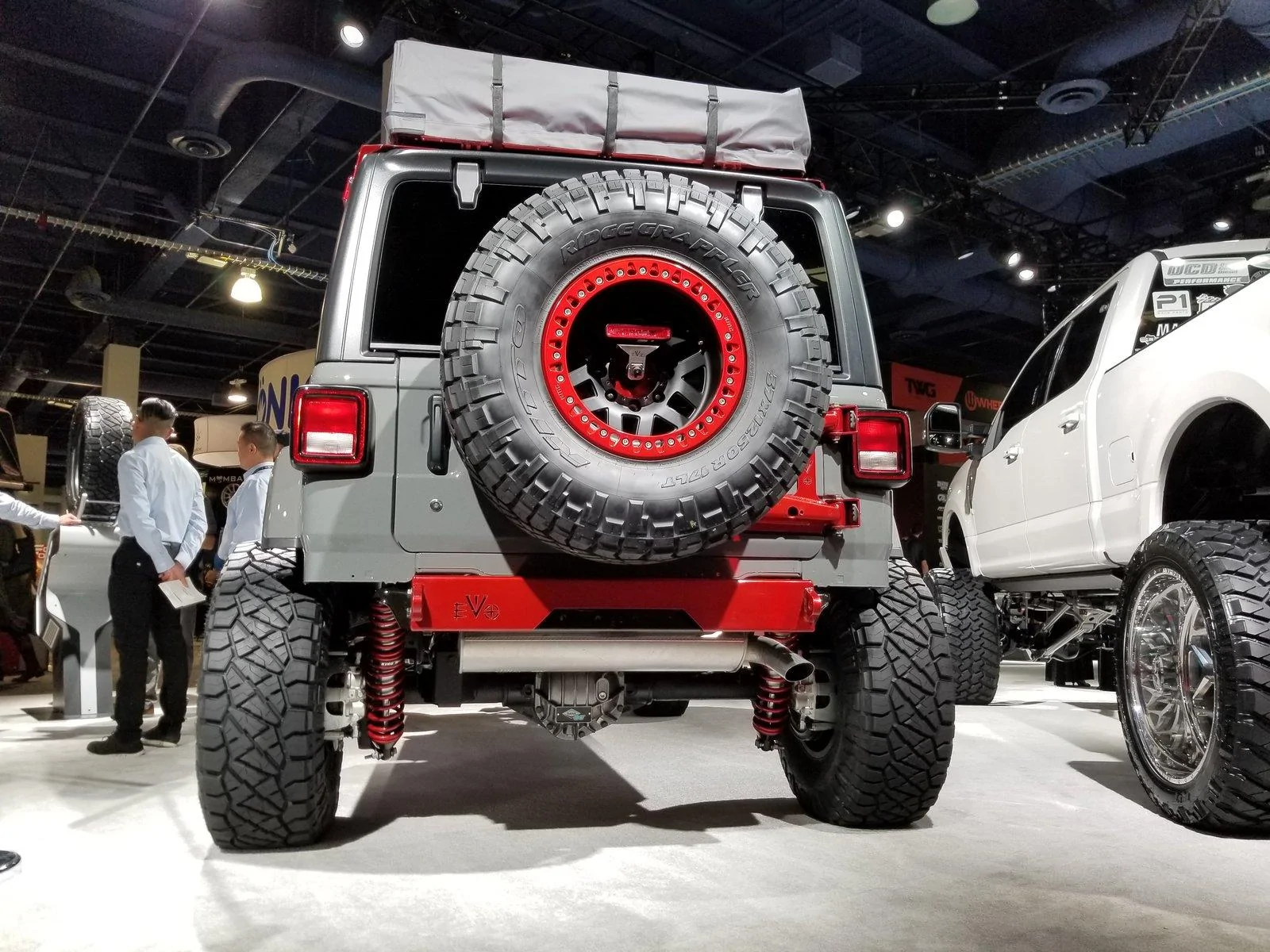 Jeep Wrangler JL SEMA photo thread. 20181031_162727