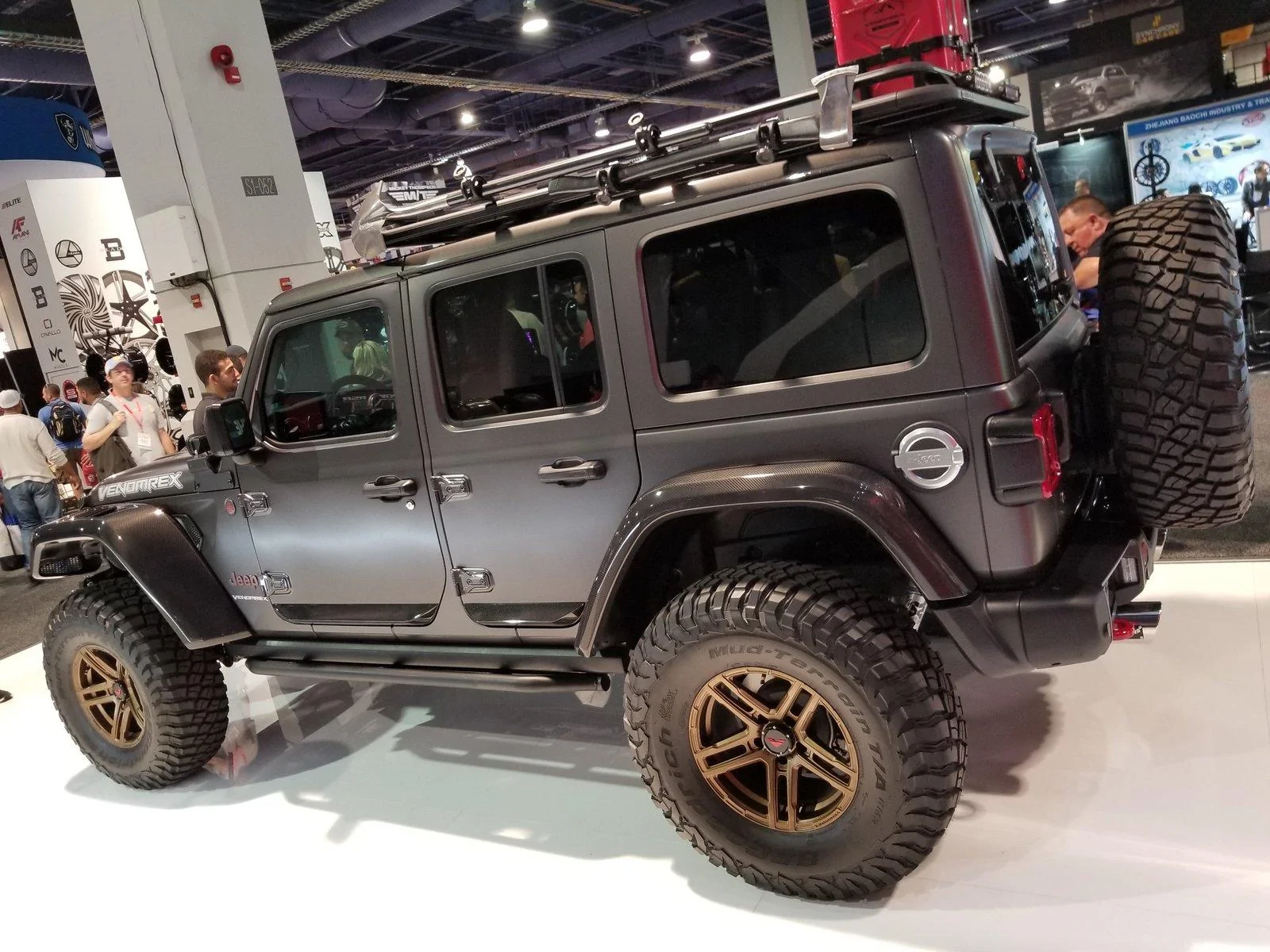 Jeep Wrangler JL SEMA photo thread. 20181031_151545