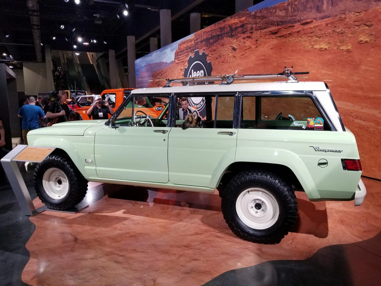 Jeep Wrangler JL SEMA photo thread. 20181031_155105