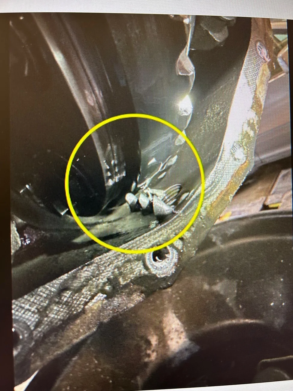 Jeep Wrangler JL Chunks in front diff fluid - how bad is it? IMG_4365