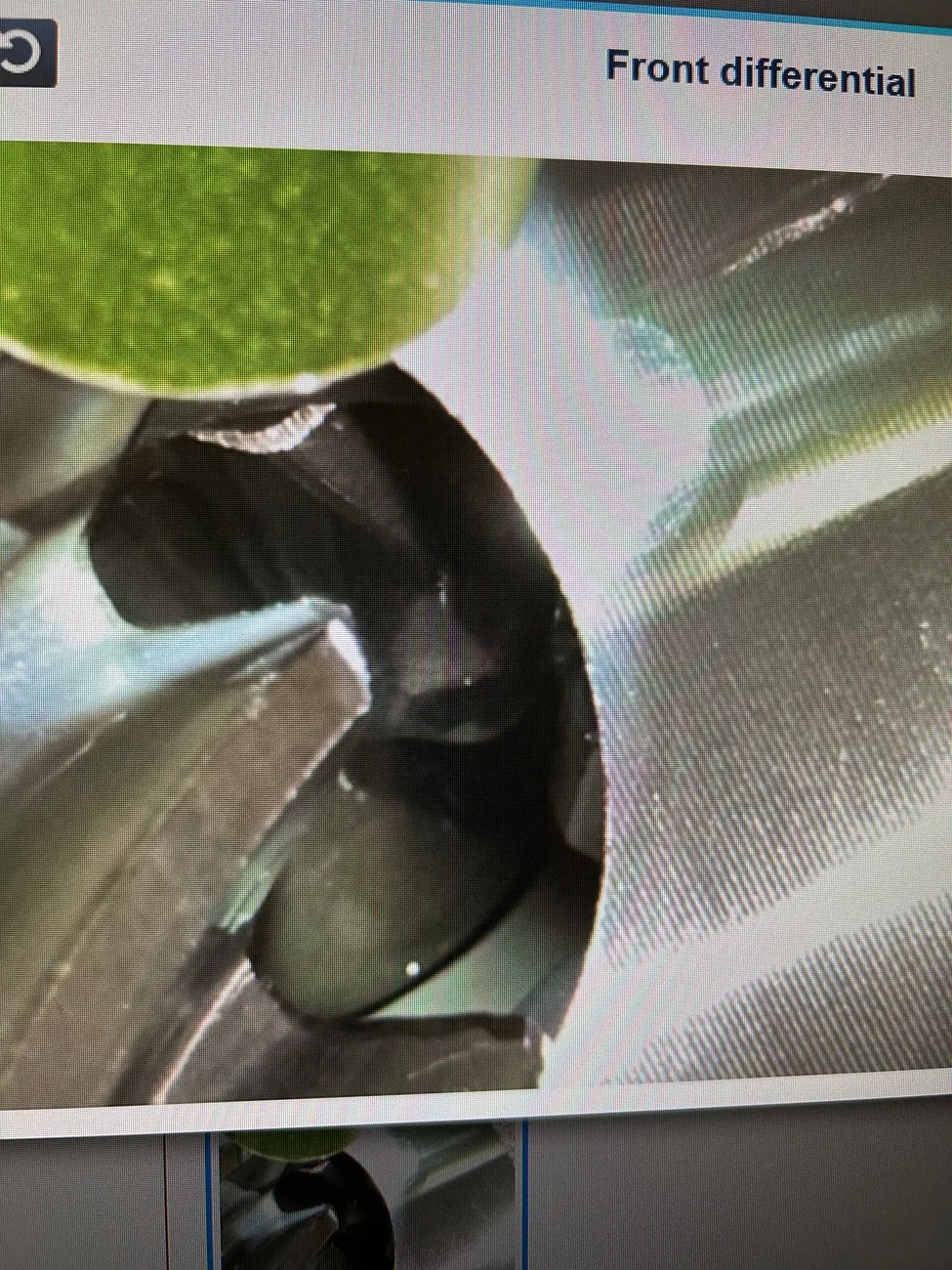 Jeep Wrangler JL Chunks in front diff fluid - how bad is it? IMG_4366