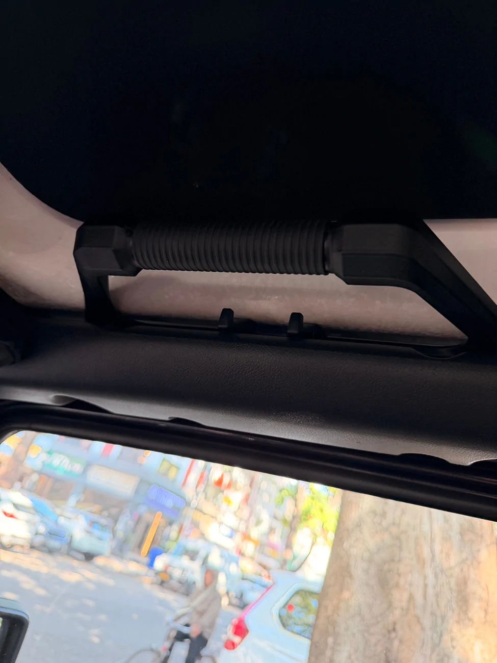 Jeep Wrangler JL Grab Handle Installed front IMG_2911