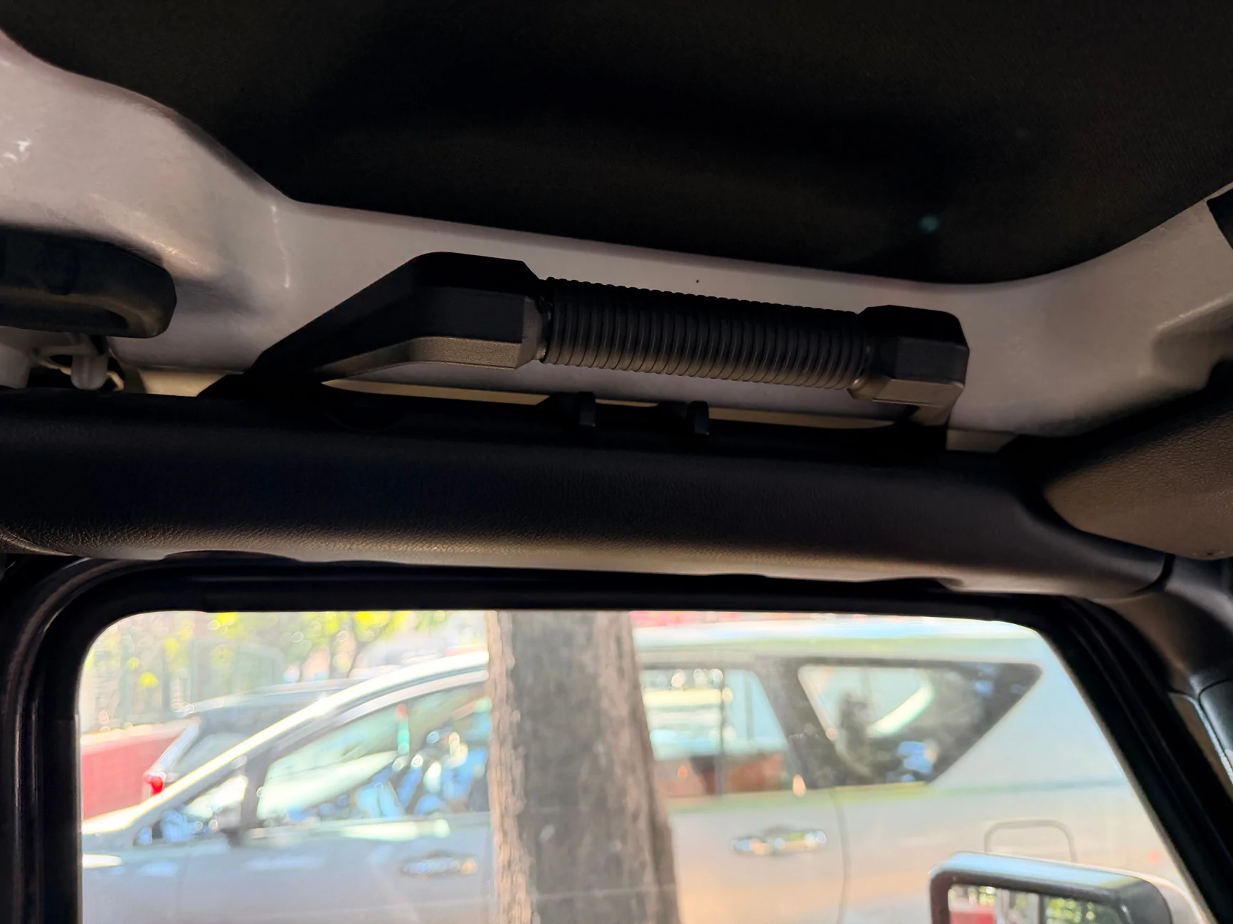 Jeep Wrangler JL Grab Handle Installed front IMG_2912