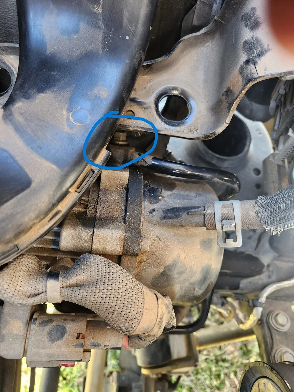 Jeep Wrangler JL Leaky Electronic Steering Pump - anyone else have this and fix it? 20260208_131708