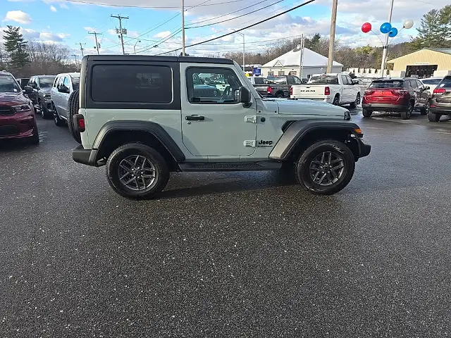 Jeep Wrangler JL I need help, which would you pick? 4r