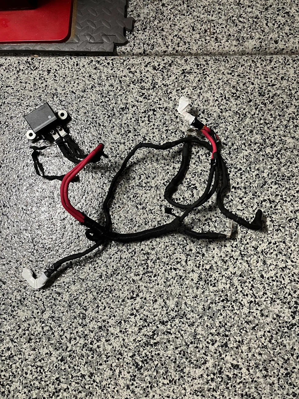 Jeep Wrangler JL Jumperless Aux Battery Bypass IMG_4880