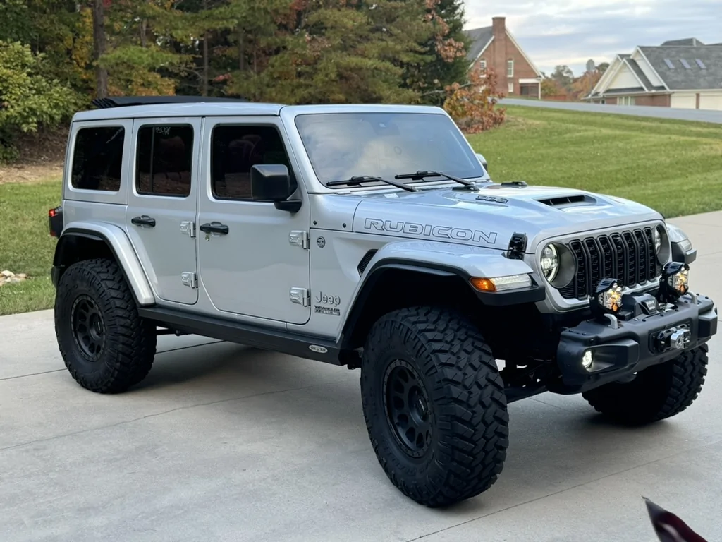 Jeep Wrangler JL Let me see your front bumper. D2780978-7AD5-4AED-87FE-02556D06B82B_1_105_c